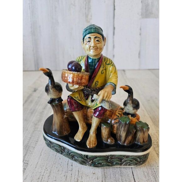 Gort vintage Fisher cormorant 207 f China fishing birds decor statue figurine